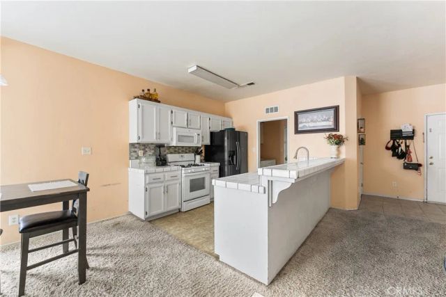 1213 E Bachelor, Bakersfield, CA 93307