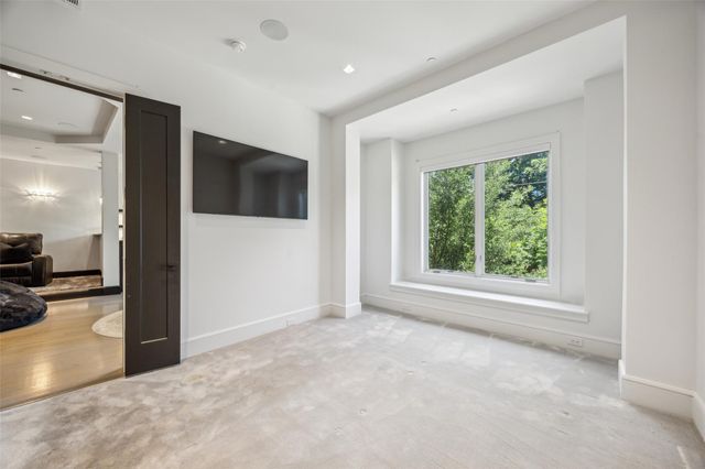 2210 Boll Street, Dallas, TX 75204