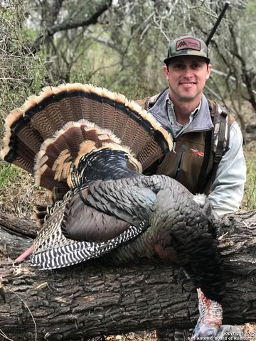 1591 county road 476, Stockdale, TX 78160