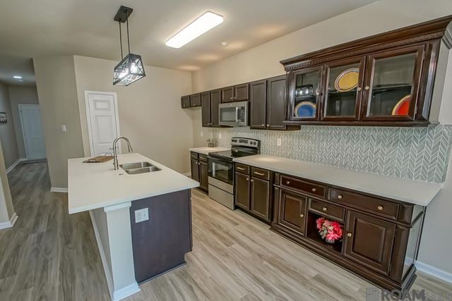 13042 Vermilion Dr, Denham Springs, LA 70726