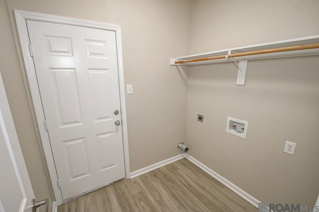 13042 Vermilion Dr, Denham Springs, LA 70726