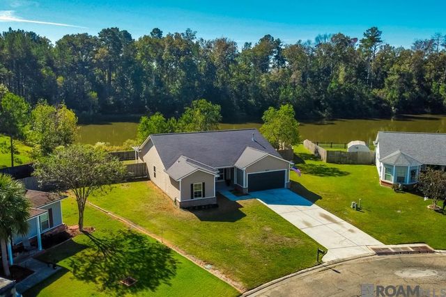 13042 Vermilion Dr, Denham Springs, LA 70726