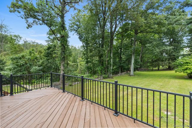 424 Cording Lane, Yorktown Heights, NY 10598