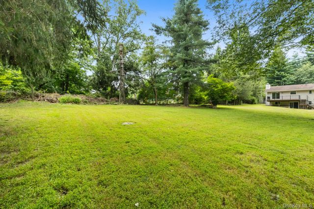 424 Cording Lane, Yorktown Heights, NY 10598