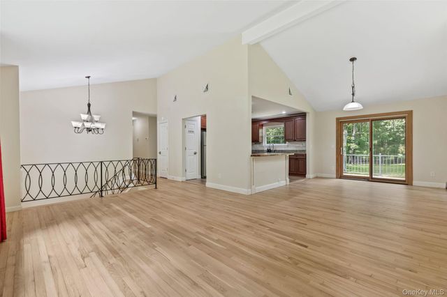 424 Cording Lane, Yorktown Heights, NY 10598