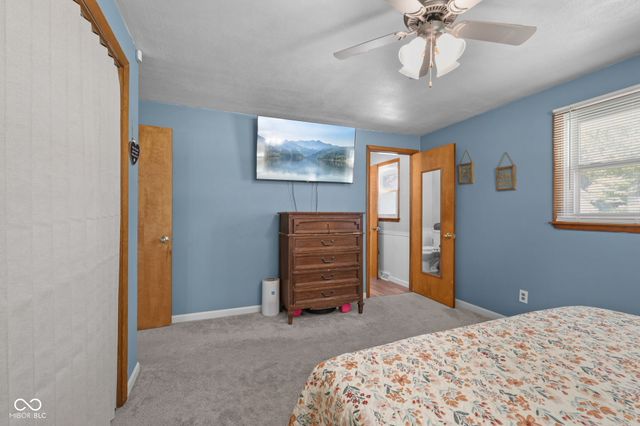1128 E School Street, Anderson, IN 46012