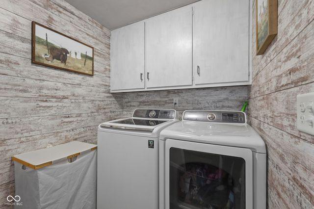 1128 E School Street, Anderson, IN 46012