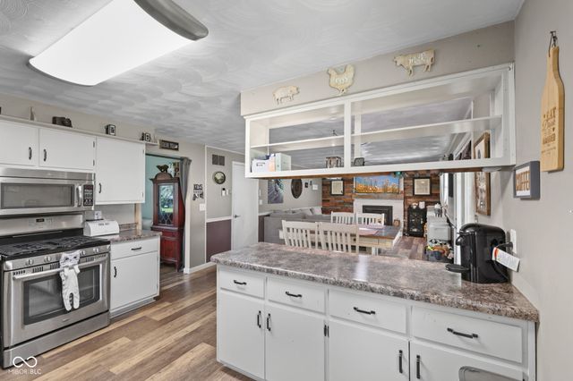 1128 E School Street, Anderson, IN 46012