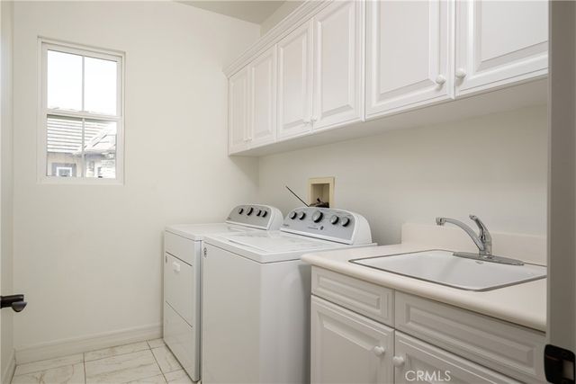 25 Hallcrest, Ladera Ranch, CA 92694