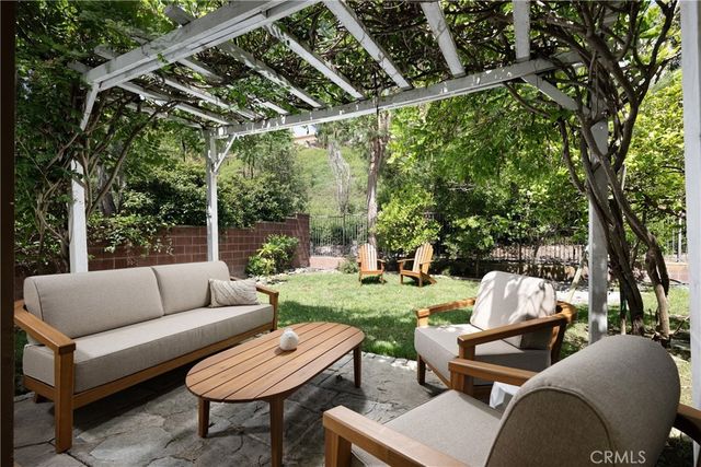 25 Hallcrest, Ladera Ranch, CA 92694