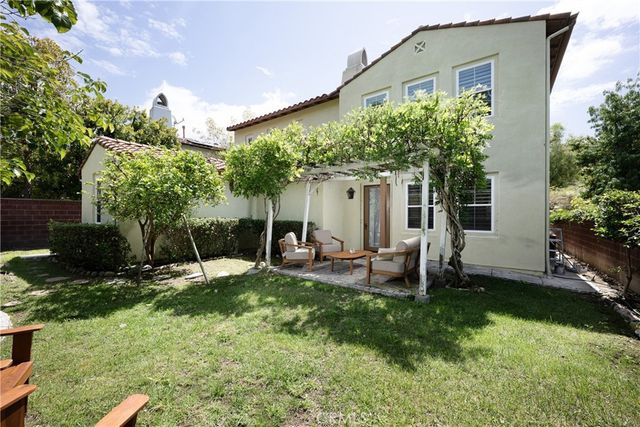 25 Hallcrest, Ladera Ranch, CA 92694
