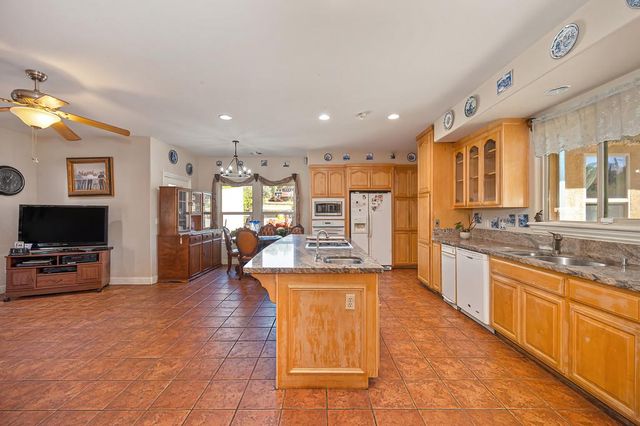 2501 Calle Fresca, Cool, CA 95614