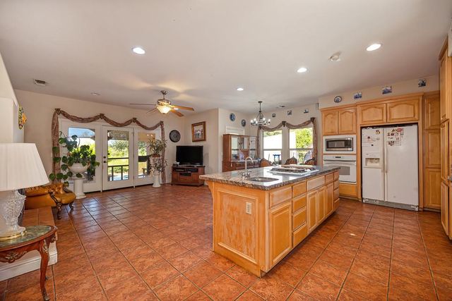 2501 Calle Fresca, Cool, CA 95614