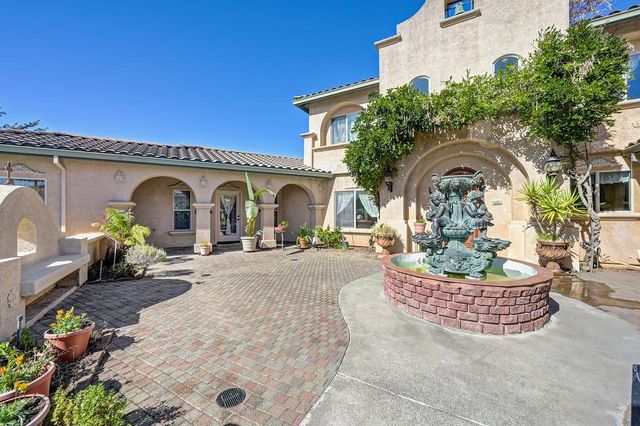 2501 Calle Fresca, Cool, CA 95614