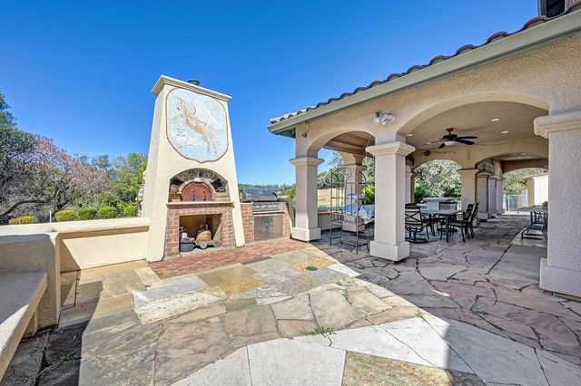 2501 Calle Fresca, Cool, CA 95614
