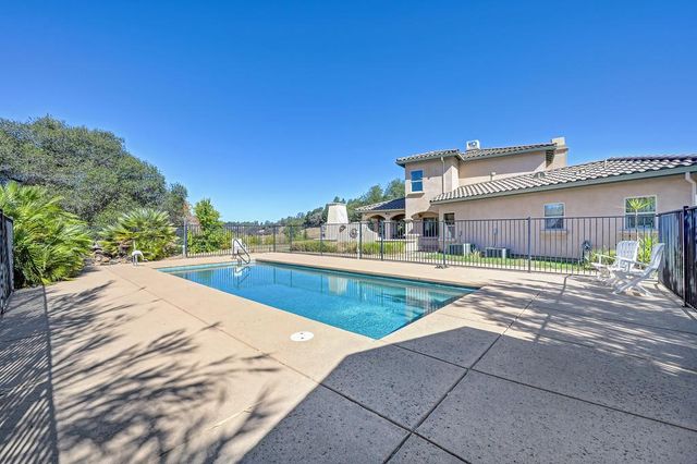 2501 Calle Fresca, Cool, CA 95614