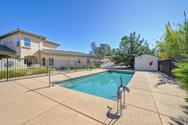 2501 Calle Fresca, Cool, CA 95614