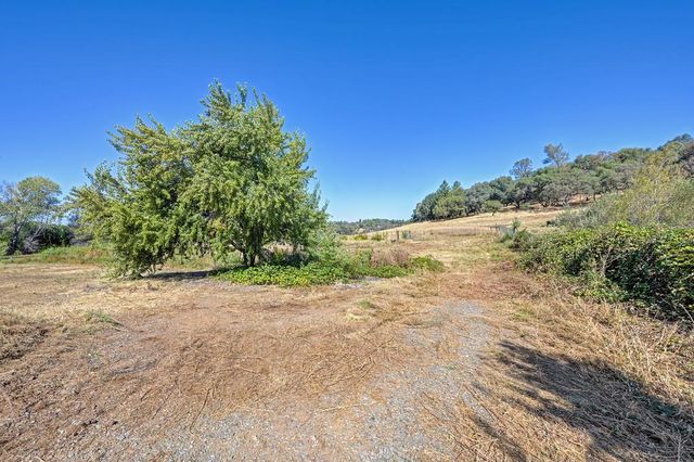 2501 Calle Fresca, Cool, CA 95614