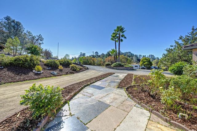 2501 Calle Fresca, Cool, CA 95614