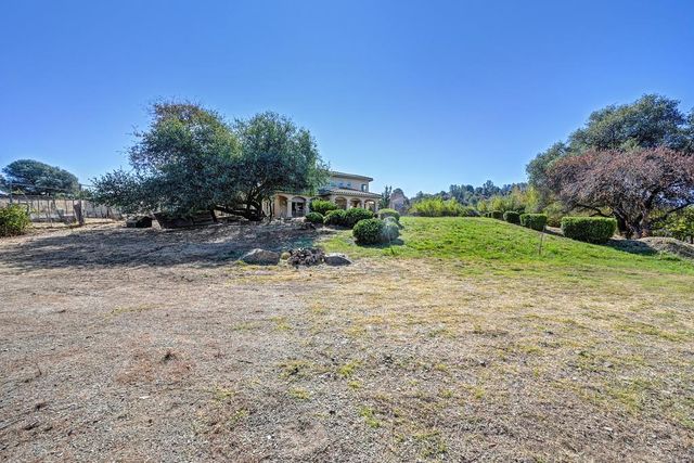 2501 Calle Fresca, Cool, CA 95614