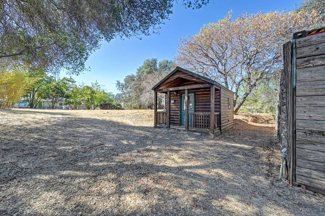 2501 Calle Fresca, Cool, CA 95614