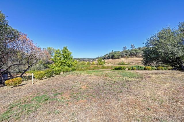 2501 Calle Fresca, Cool, CA 95614