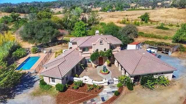 2501 Calle Fresca, Cool, CA 95614
