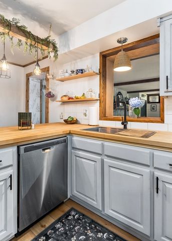 1653 Lester Flatt Rd, Sparta, TN 38583