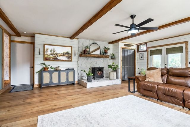 1653 Lester Flatt Rd, Sparta, TN 38583