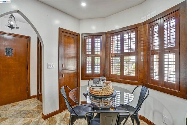 1820 Yale Dr, Alameda, CA 94501