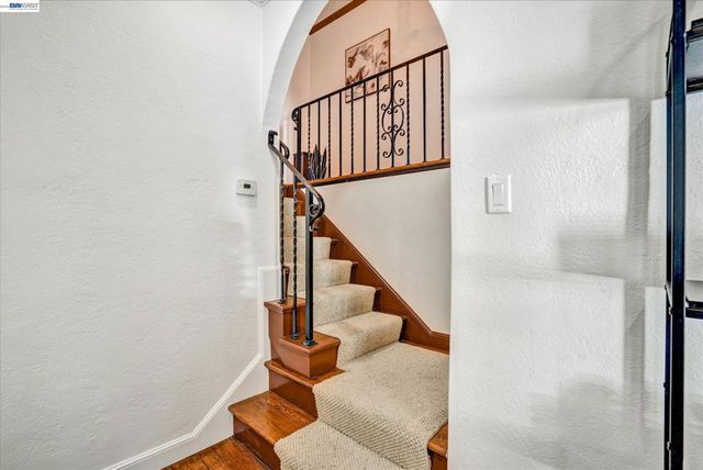 1820 Yale Dr, Alameda, CA 94501