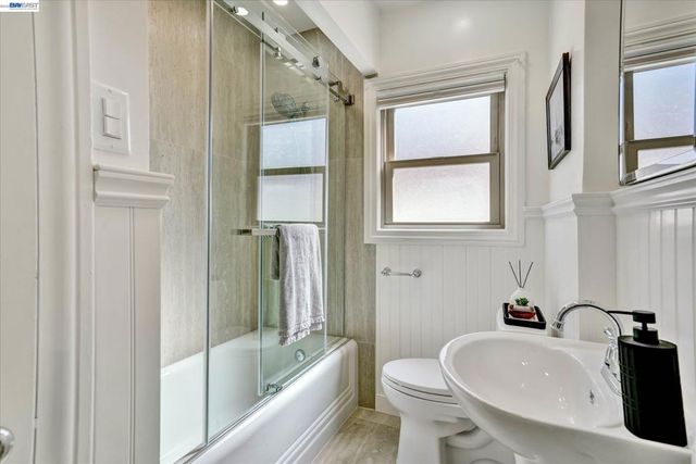 1820 Yale Dr, Alameda, CA 94501
