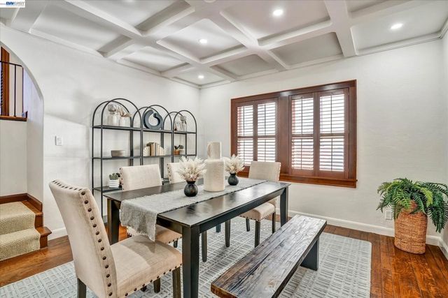 1820 Yale Dr, Alameda, CA 94501