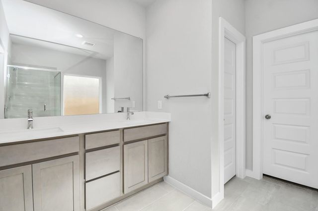 11822 Royal Willow Lane, Houston, TX 77066