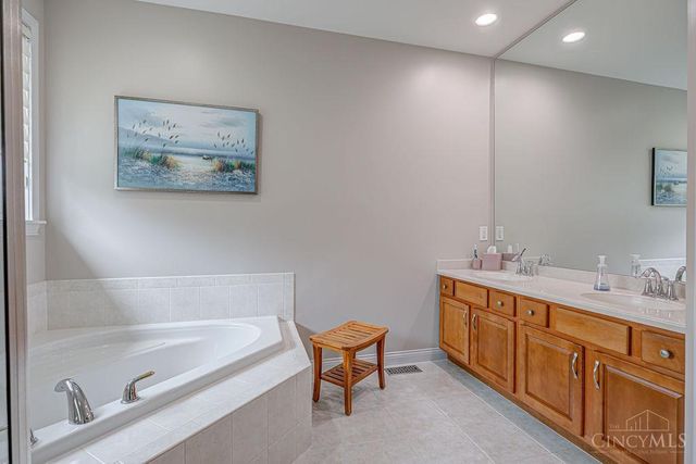 2055 Little Turtle Court, Ross Twp, OH 45013