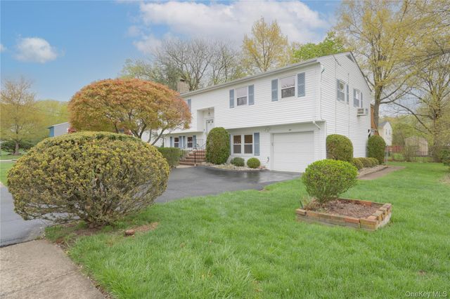 54 Meyer Oval, Pearl River, NY 10965