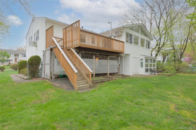 54 Meyer Oval, Pearl River, NY 10965