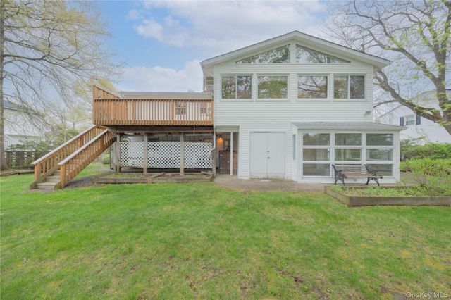 54 Meyer Oval, Pearl River, NY 10965
