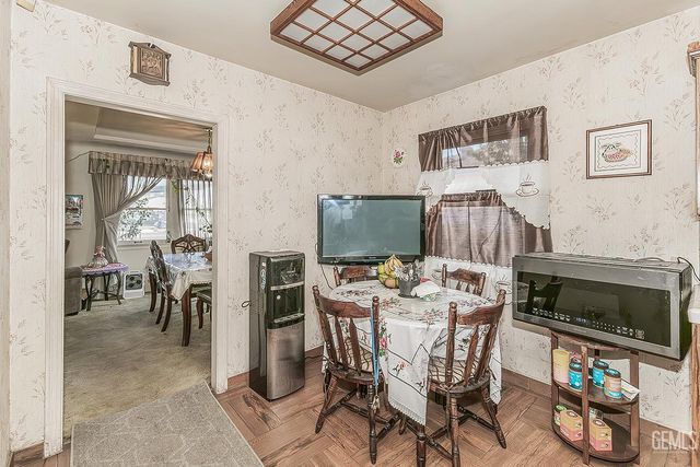 4704 E Tulare Street, Fresno, CA 93702