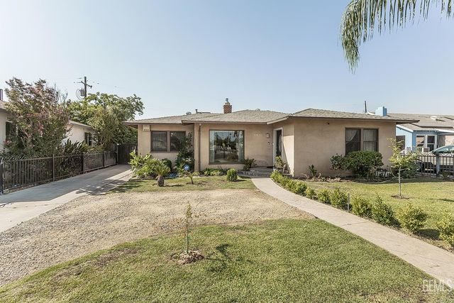 4704 E Tulare Street, Fresno, CA 93702