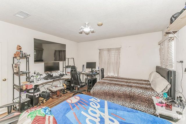 4704 E Tulare Street, Fresno, CA 93702