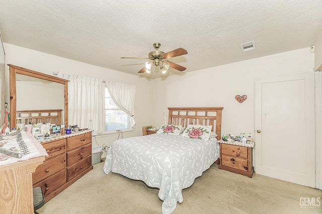 4704 E Tulare Street, Fresno, CA 93702