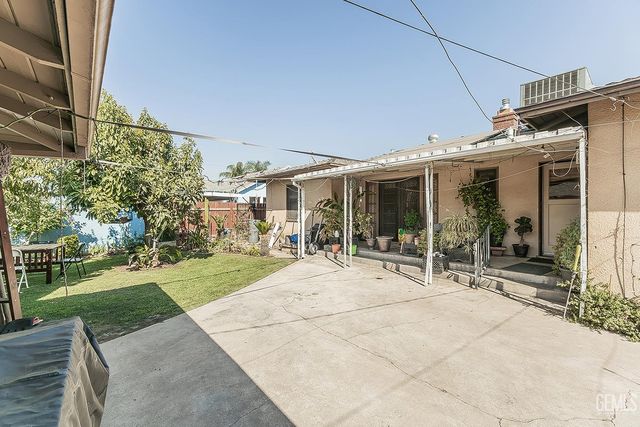 4704 E Tulare Street, Fresno, CA 93702