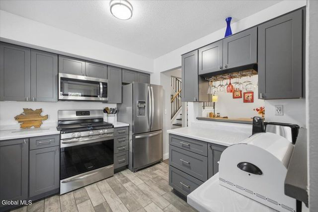 9 North Court, Queensbury, NY 12804