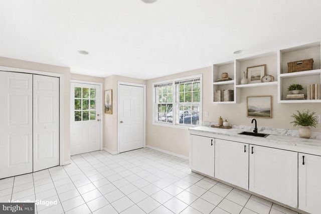 8406 GENEVA MASON RD, Potomac, MD 20854