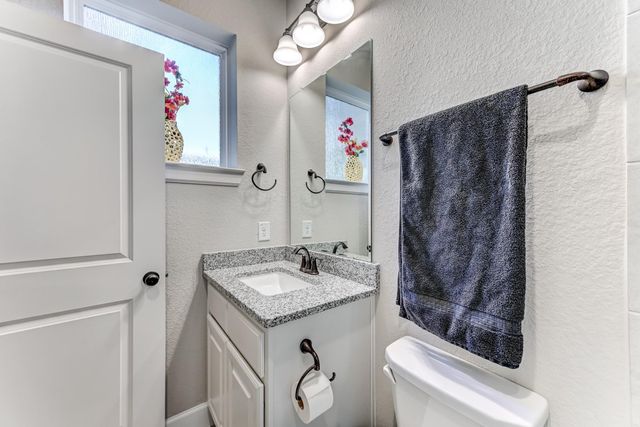 404 Summit Ridge Court, Conroe, TX 77318