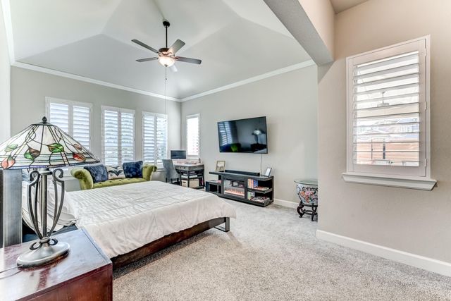 404 Summit Ridge Court, Conroe, TX 77318