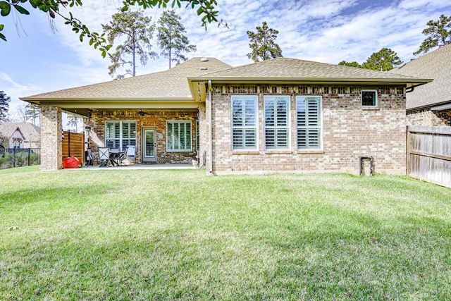 404 Summit Ridge Court, Conroe, TX 77318