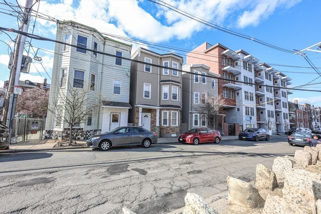 64 Bremen St, Boston, MA 02128