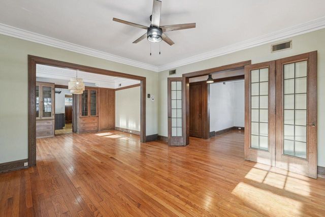 1311 S Layton BOULEVARD, Milwaukee, WI 53215